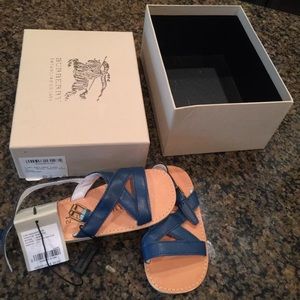 NWT Burberry toddler sandals, size 21